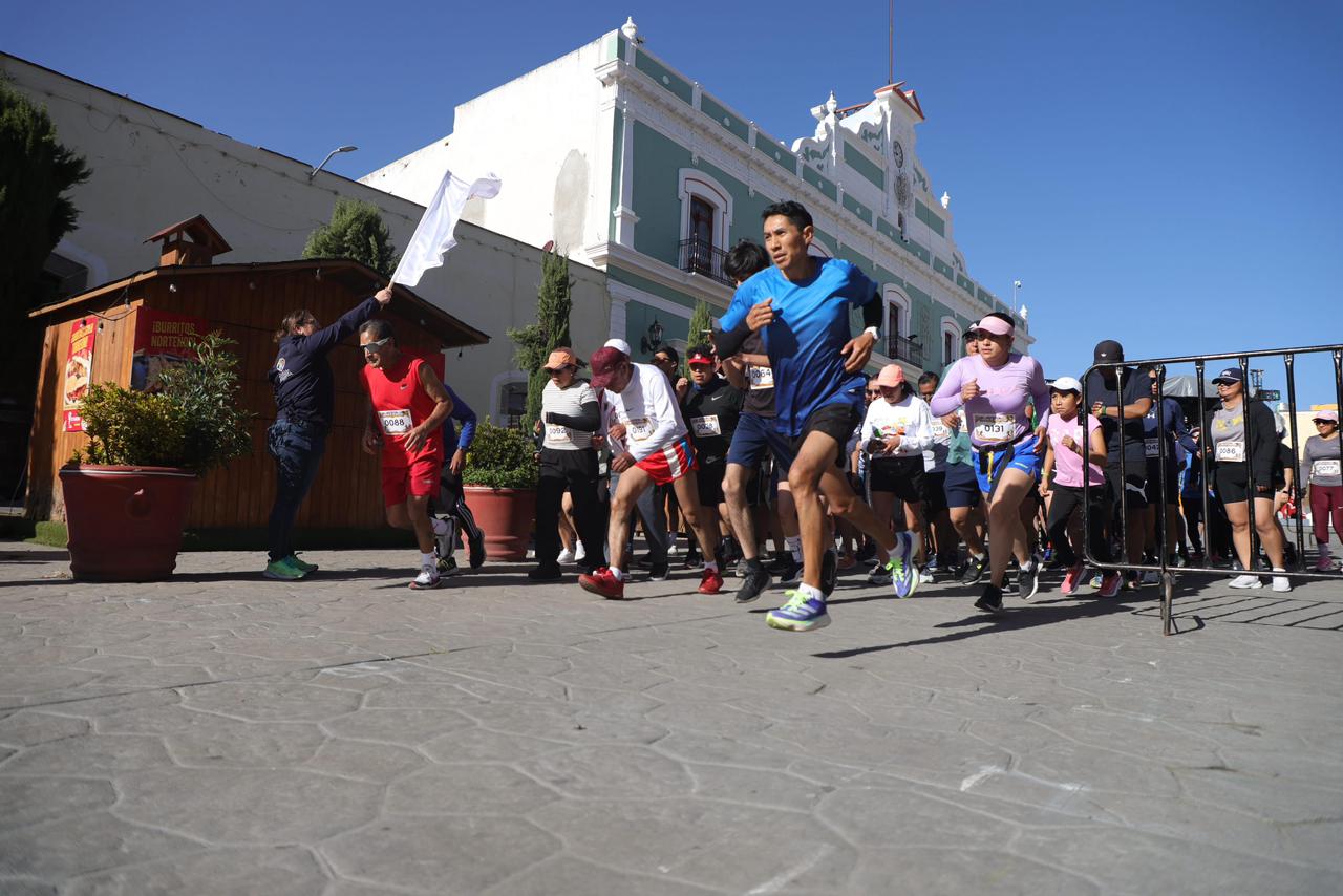 Carrera de los Barrios mantiene viva una tradición deportiva que reúne a generaciones en Huamantla